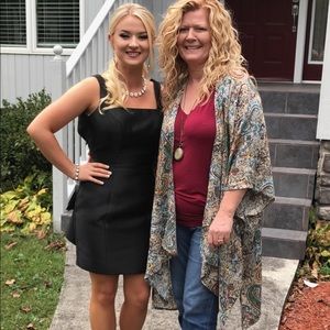 Meet your Posher, Zolina